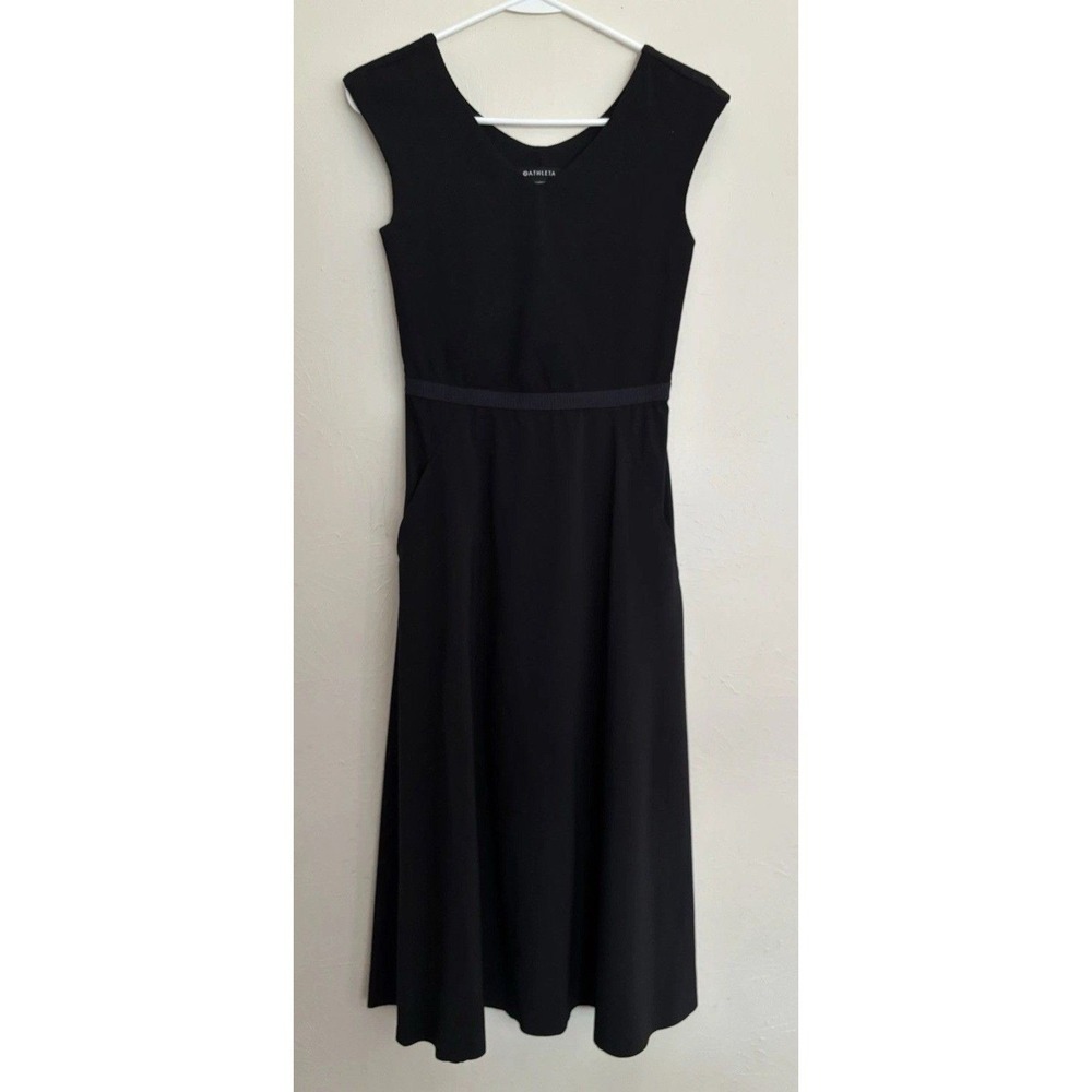 Athleta XS Dress Black Open Back Travel Athleisure Classic Vacation‎ Stretchy